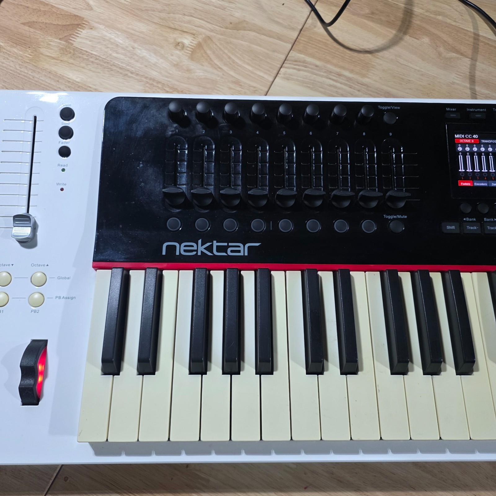 Nektar Panorama P6 61-Key USB Midi Controller