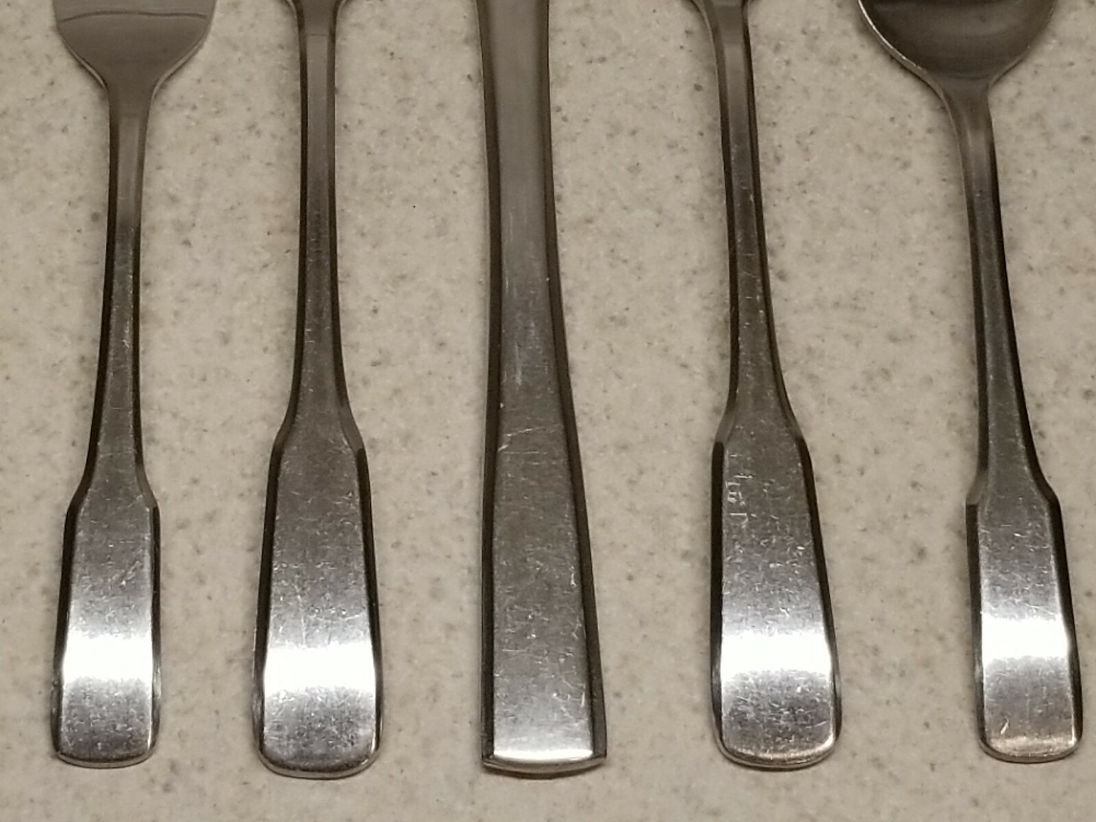 REED AND BARTON STAINLESS FLATWARE FIDDLER PATTERN 5 PIECE PLACE SETTING