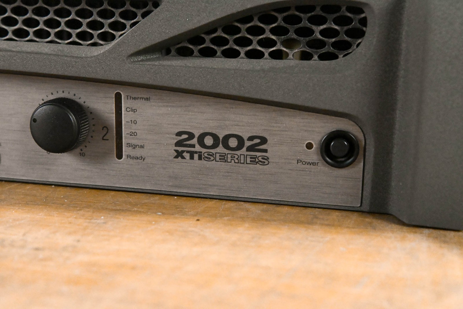 Crown XTi 2002 2-Channel Power Amplifier CG010TF