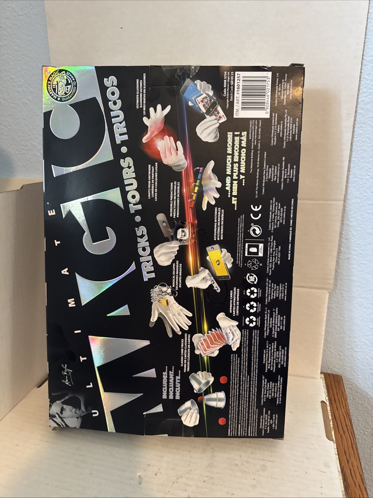 Marvin's Magic - Kids Magic Set - 400 Ultimate Magic Tricks Opened Box