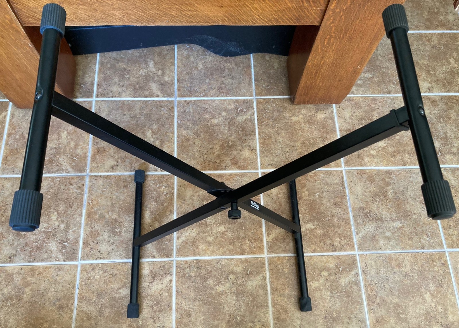 ON STAGE~KEYBOARD STAND~KS90~FULLY ADJUSTABLE~STRONG~STURDY~GOOD PRICE~EXCELLENT