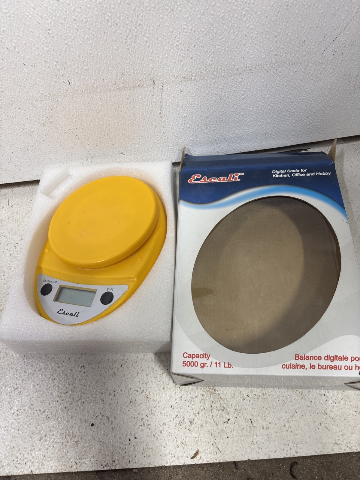 Digital Food Scale Kitchen Baking 8.5 x 6 1.5 Warm Yellow Escali P115 Primo #B3
