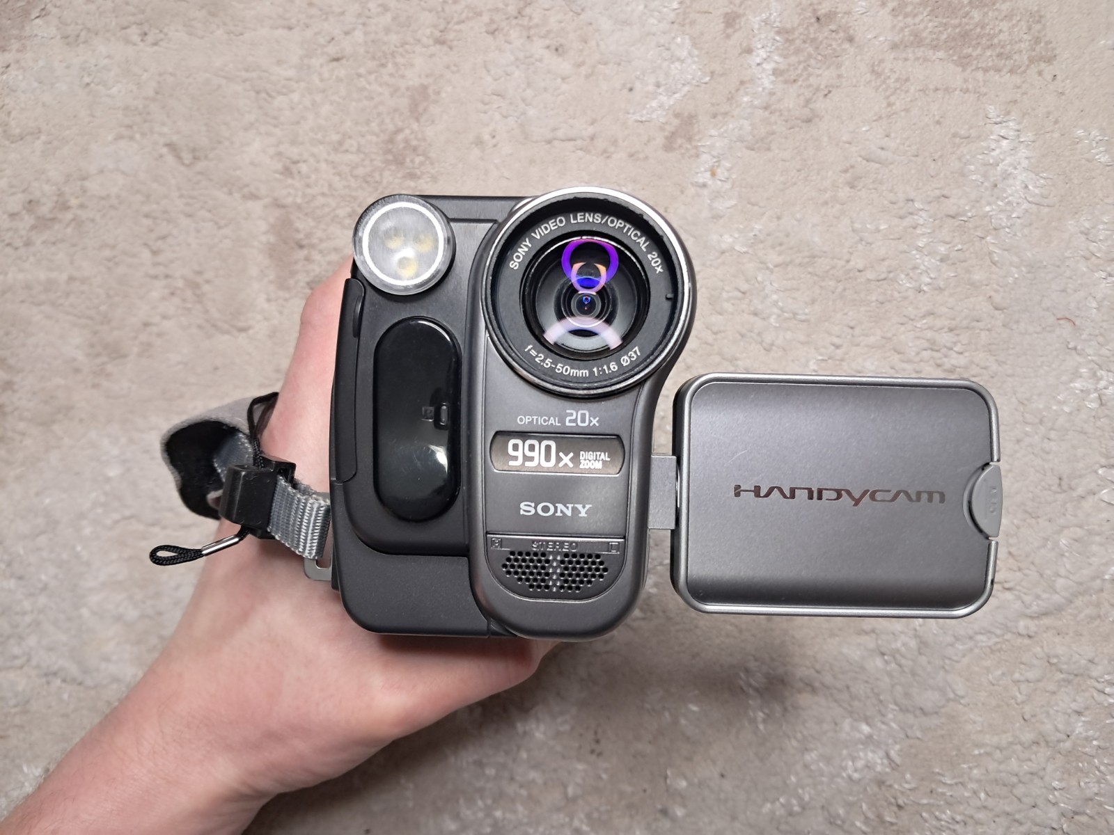 Sony Handycam DCR-TRV285E Digital 8 Camcorder Recorder Made in Japan Y2K Retro