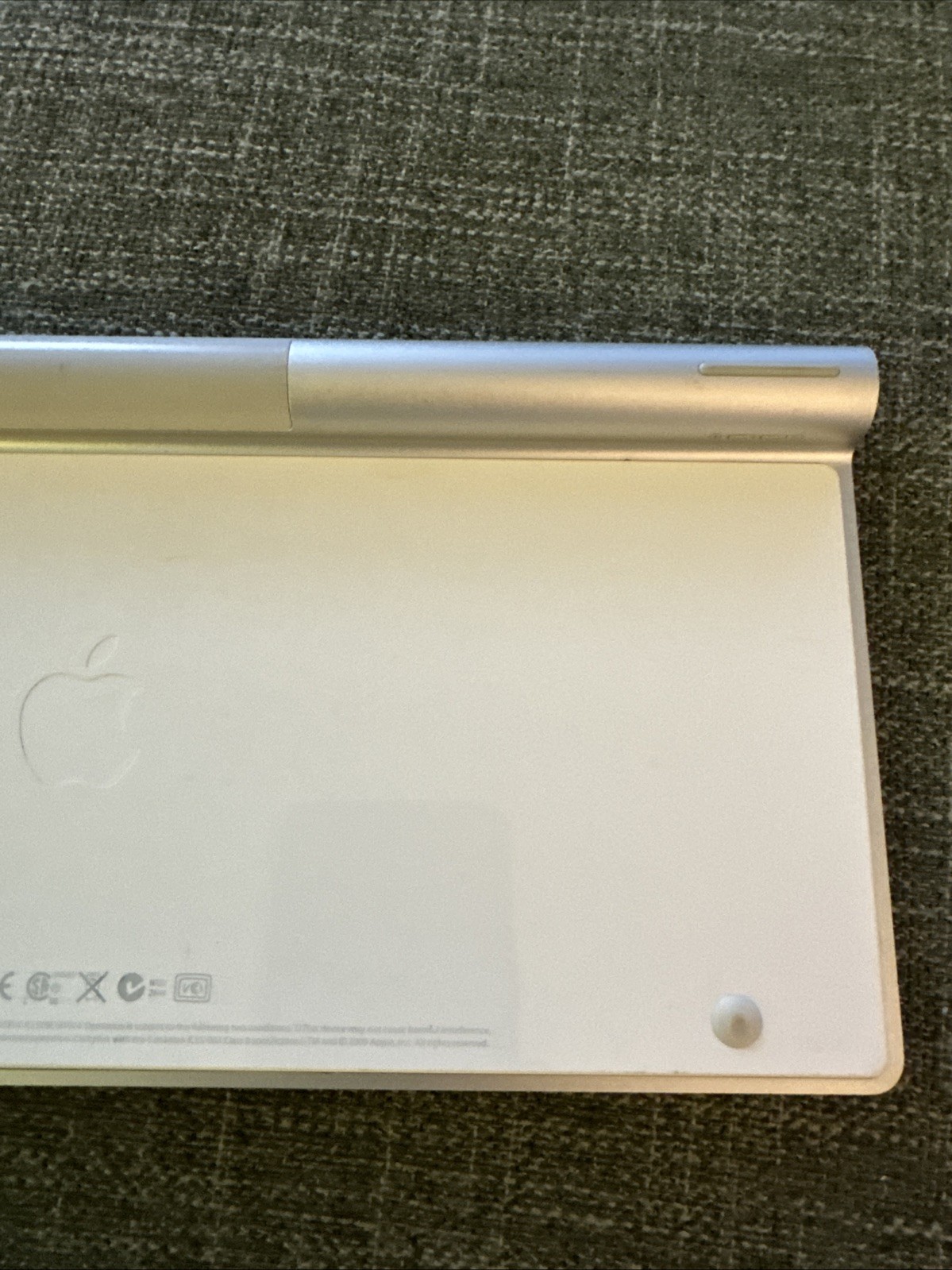 Apple A1314 Wireless Keyboard - MC184LL/B Works Tested
