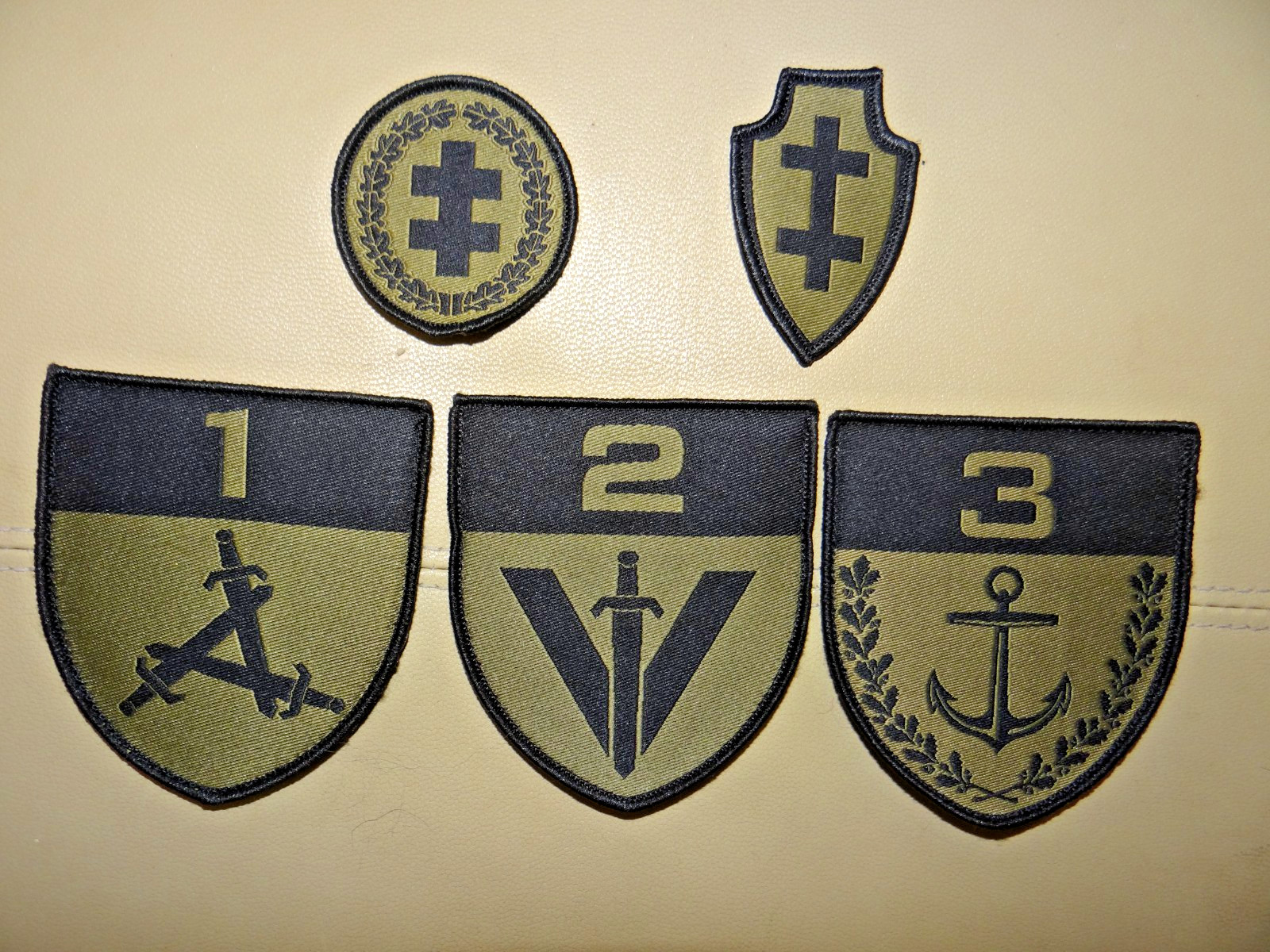 5 Lithuania Rifleman's union patches