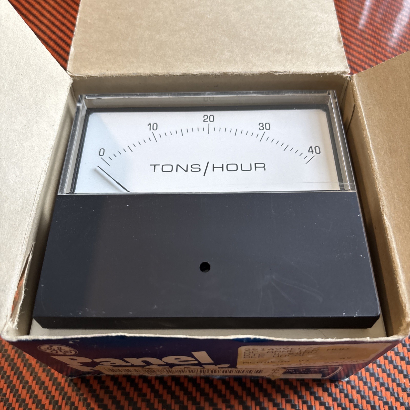 VTG New Yokogawa Panel Meter, 0-40 Tons/hrs Gauge