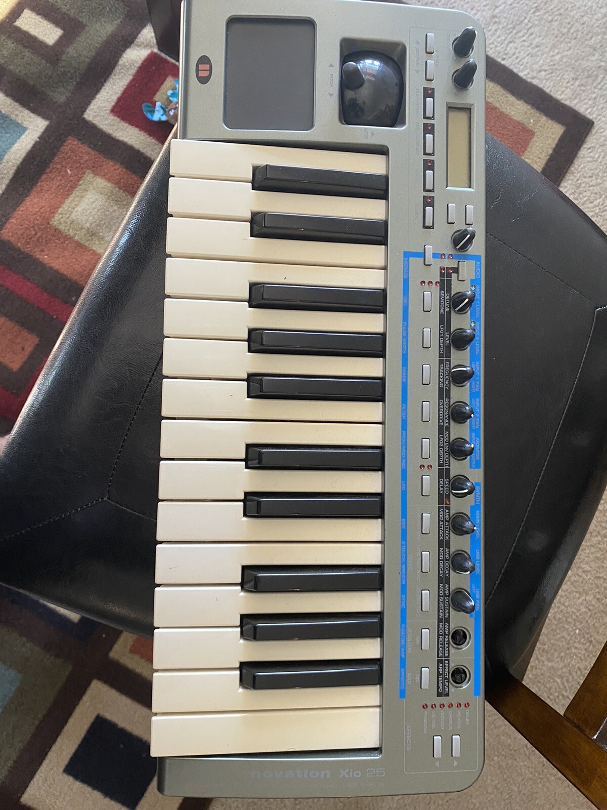 NOVATION XIO SYNTH 25