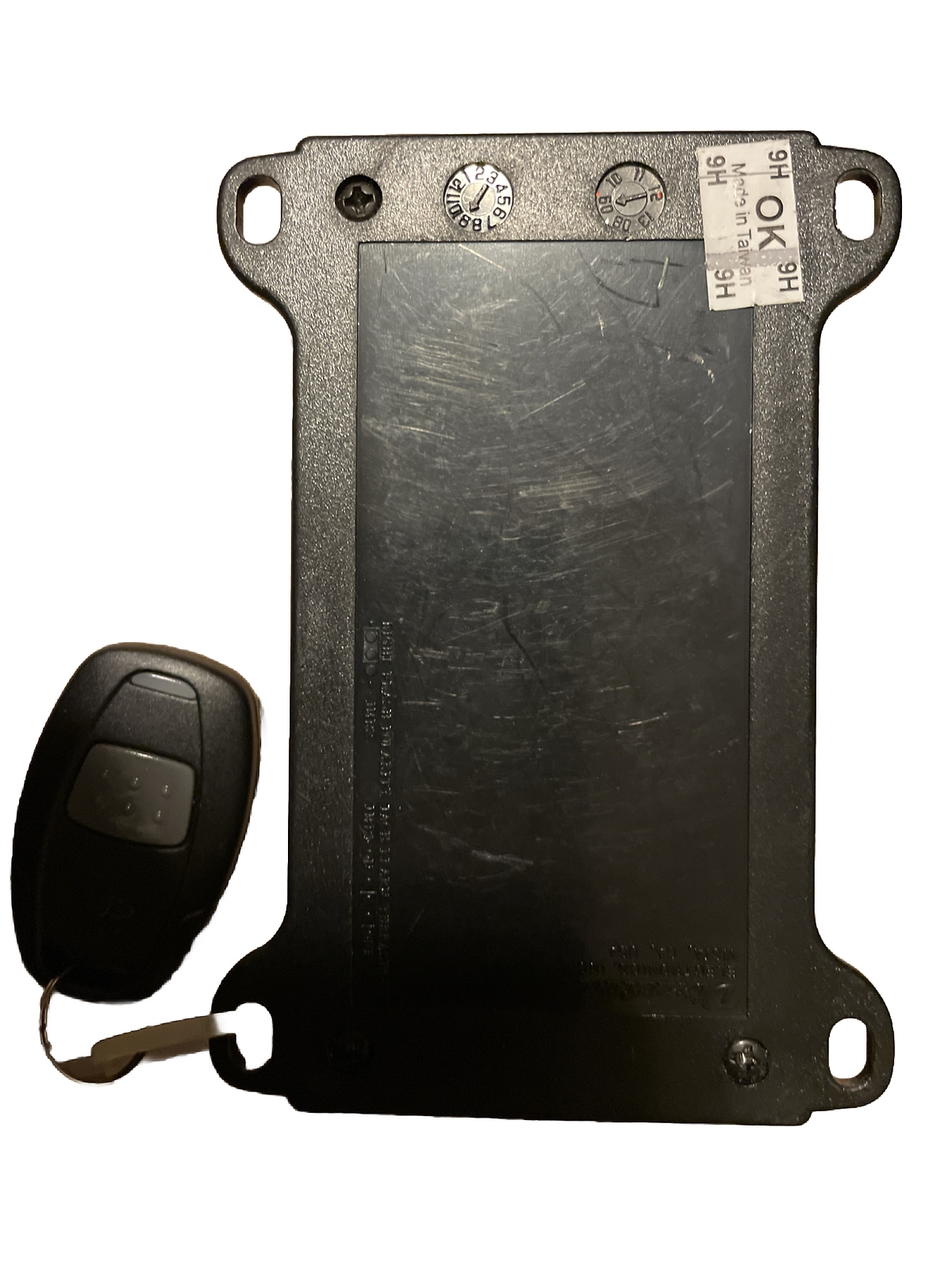Avital Model 4111 One Way Remote Engine Start System With Remote