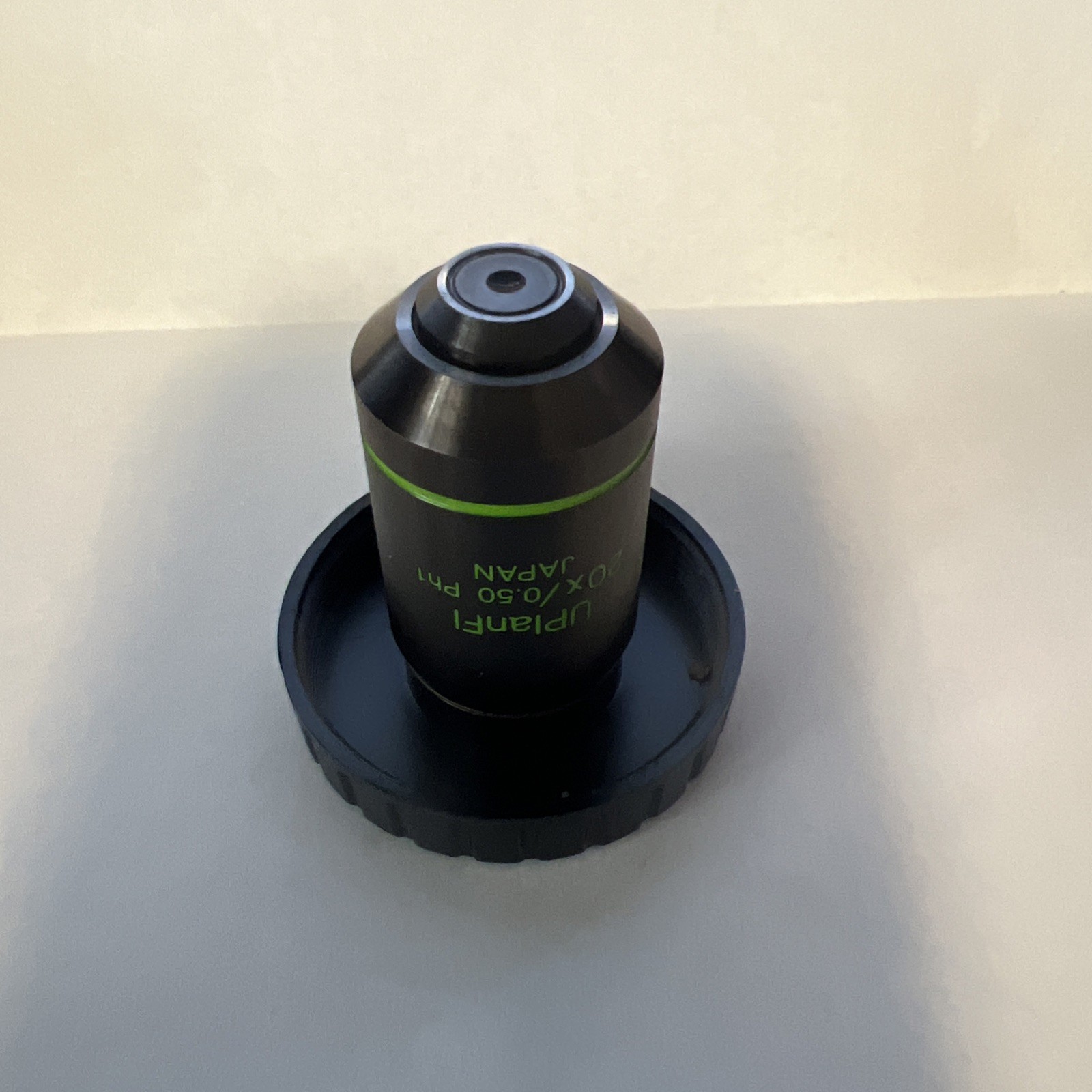 Olympus UPlanFL 20/0.5 Phase 1 objective