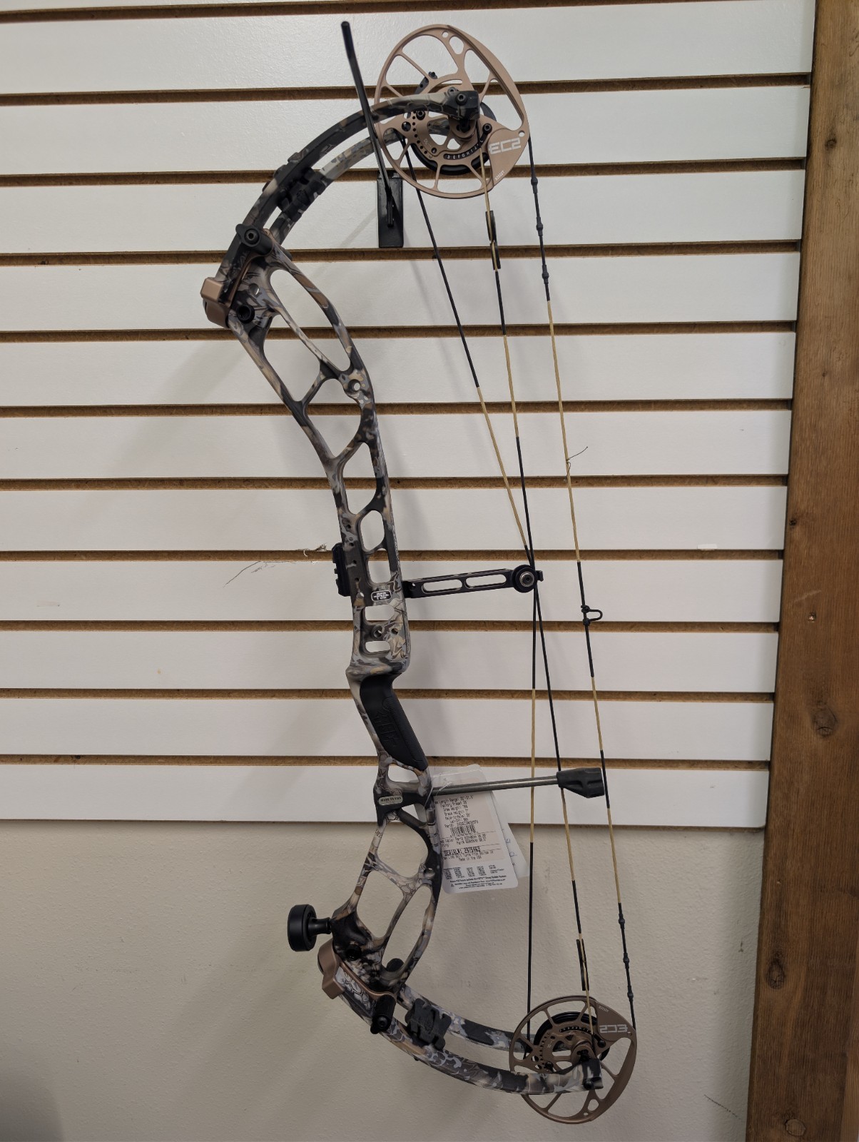 PSE Evolve DS33 Kryptek Skyfall RH 70#