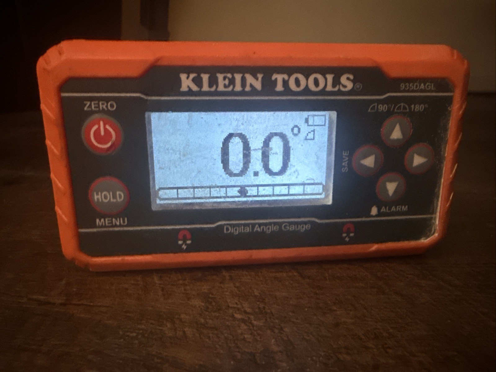 Klein Tools Digital Level with Programmable Angles 935DAGL Digital Angle Gauge