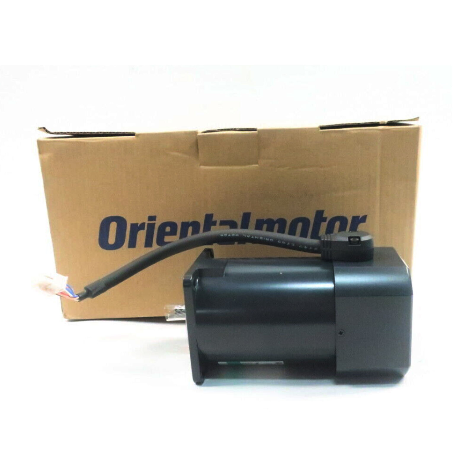 1 PCS NEW IN BOX Oriental VEXTA motor USM590-502W-1