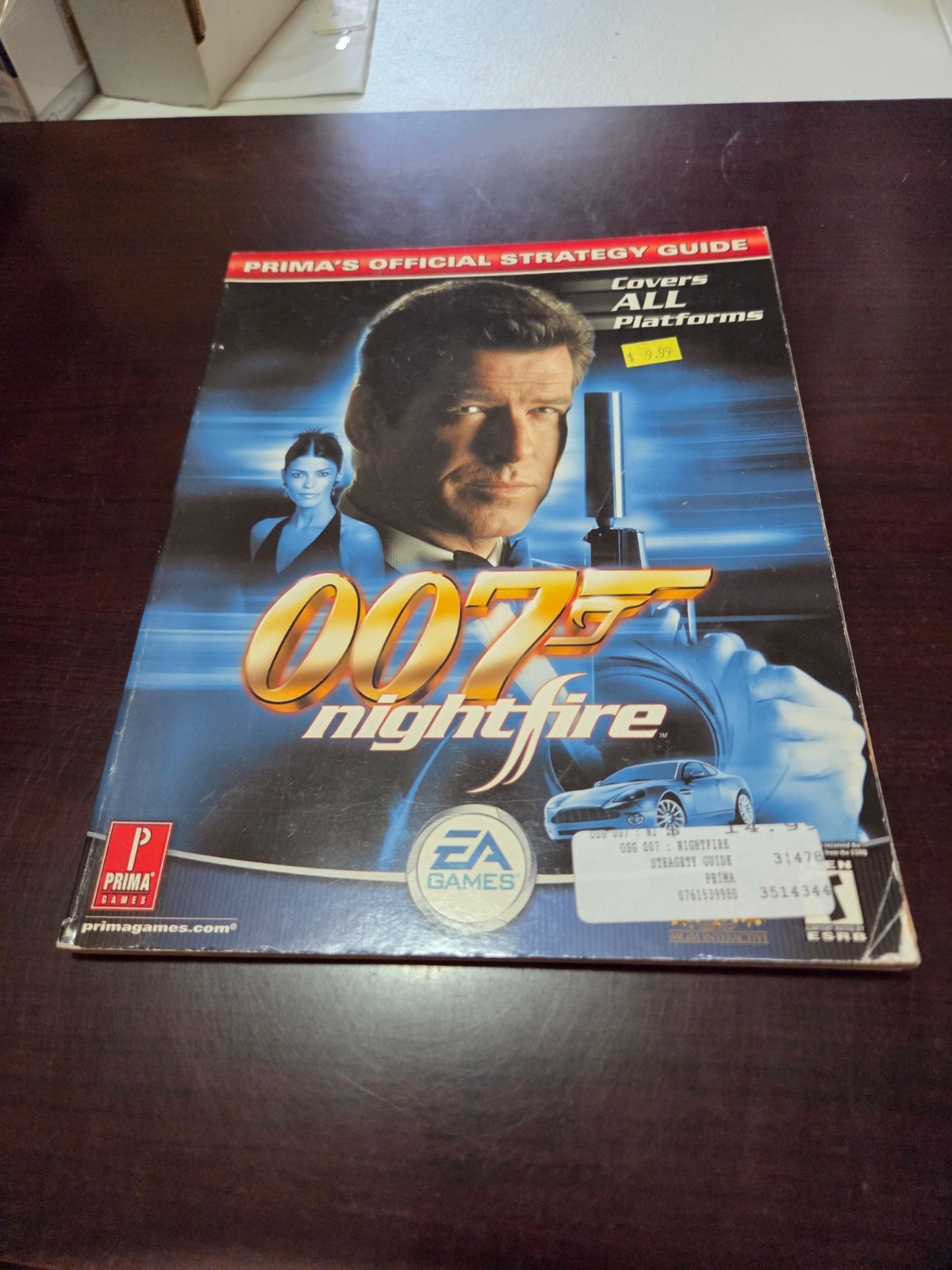 Prima Official Strategy Guide for 007 Nightfire, All Platforms, Nice Shape!