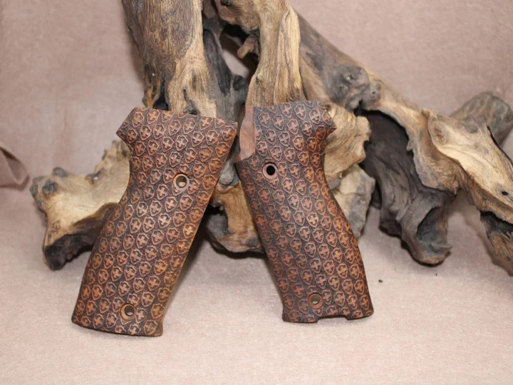 New Sig P220 Grips Gun Grip ( Heel Mag Release ) Handmade Walnut Wood Grip Nice