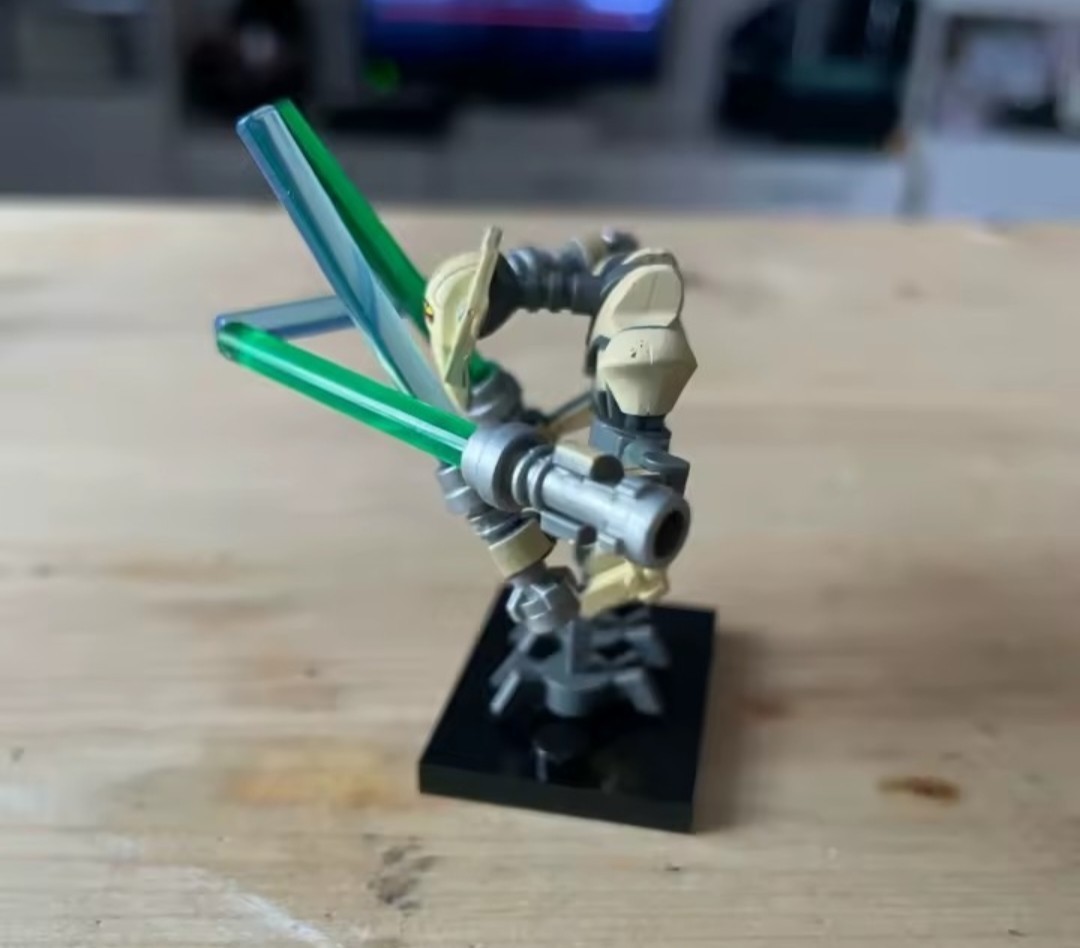 General Grievous Tan Custom Minifigure