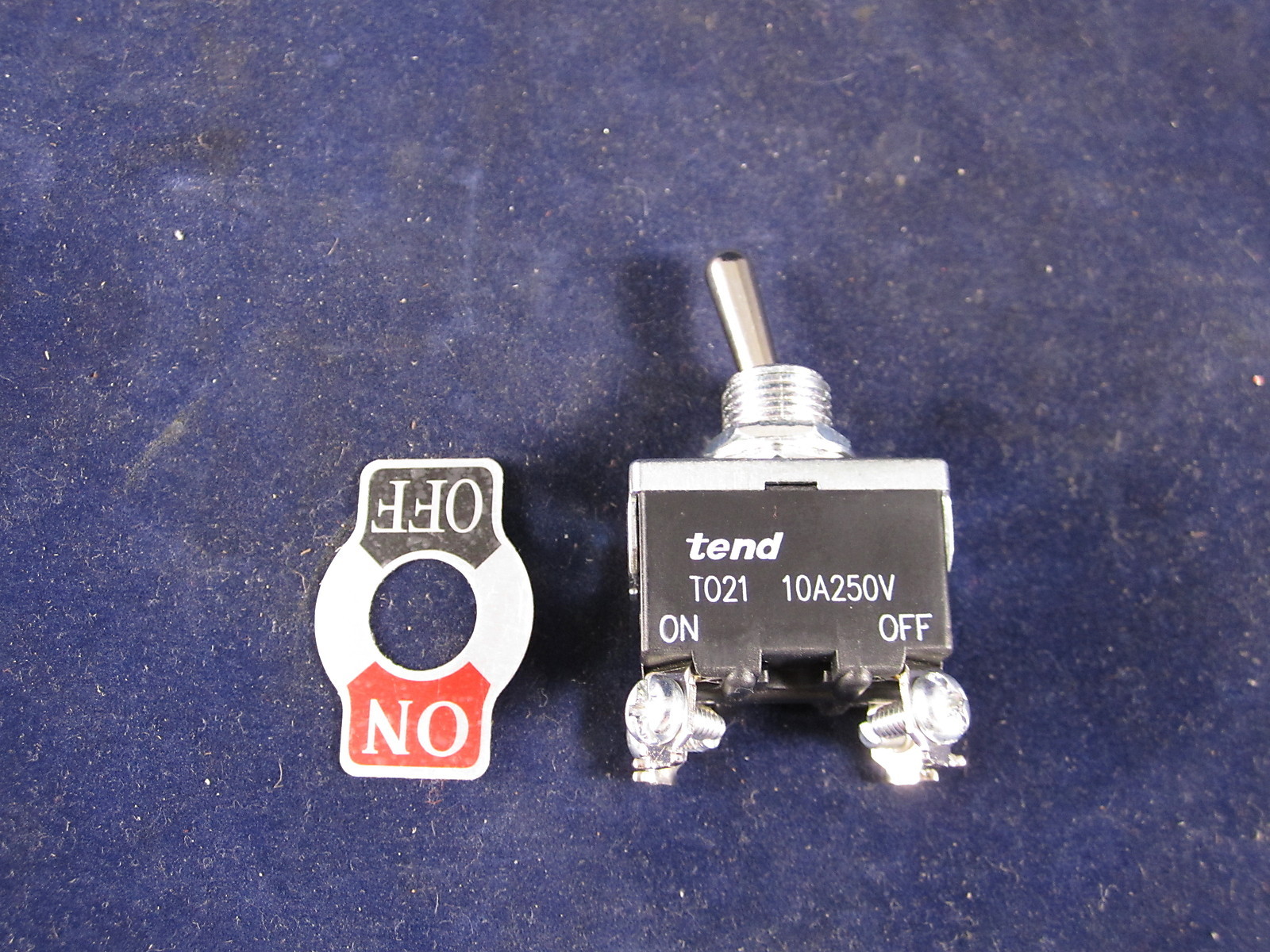 TO-21B TOGGLE SWITCH ON-OFF 10A 250VAC (SCREW TERMINAL) 4 pin