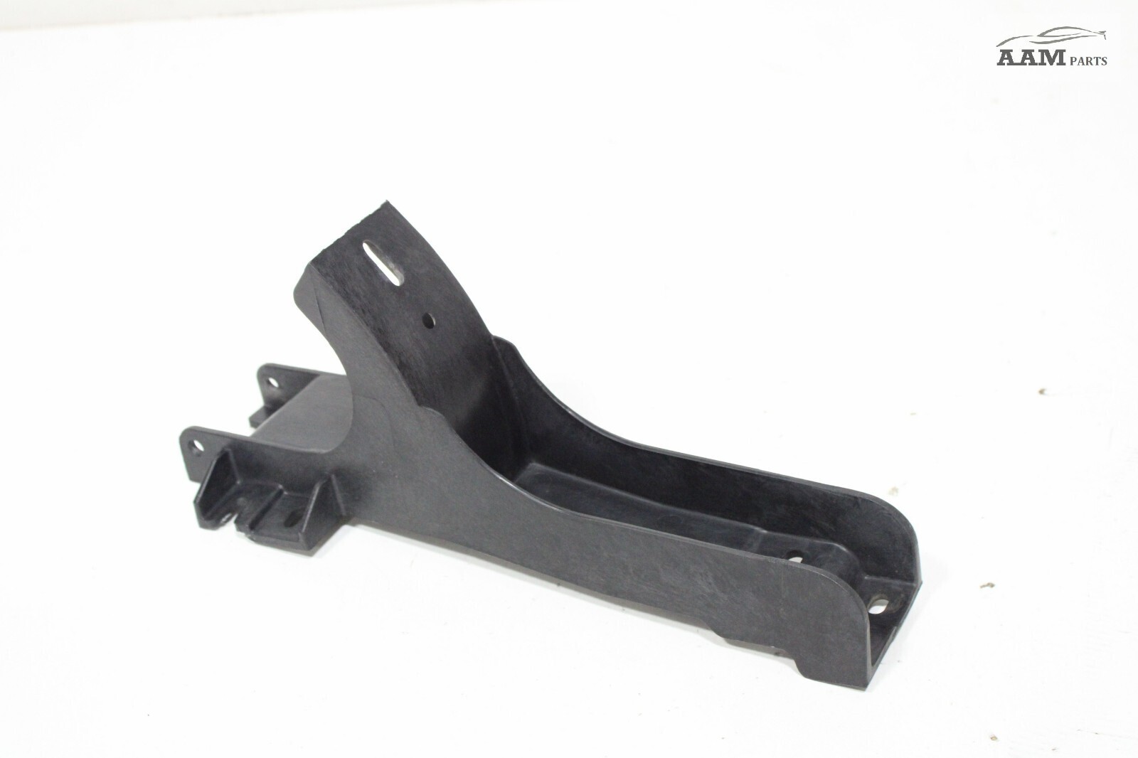 2018-2024 FREIGHTLINER CASCADIA LEFT DRIVER SIDE FAIRING SUPPORT BRACKET OEM