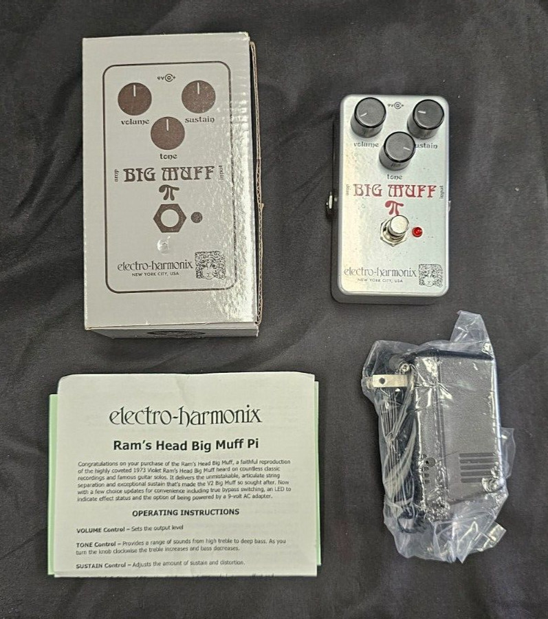 electro-harmonix Ram’s Head Big Muff Pi Fuzz / Distortion / Sustainer W/ cord