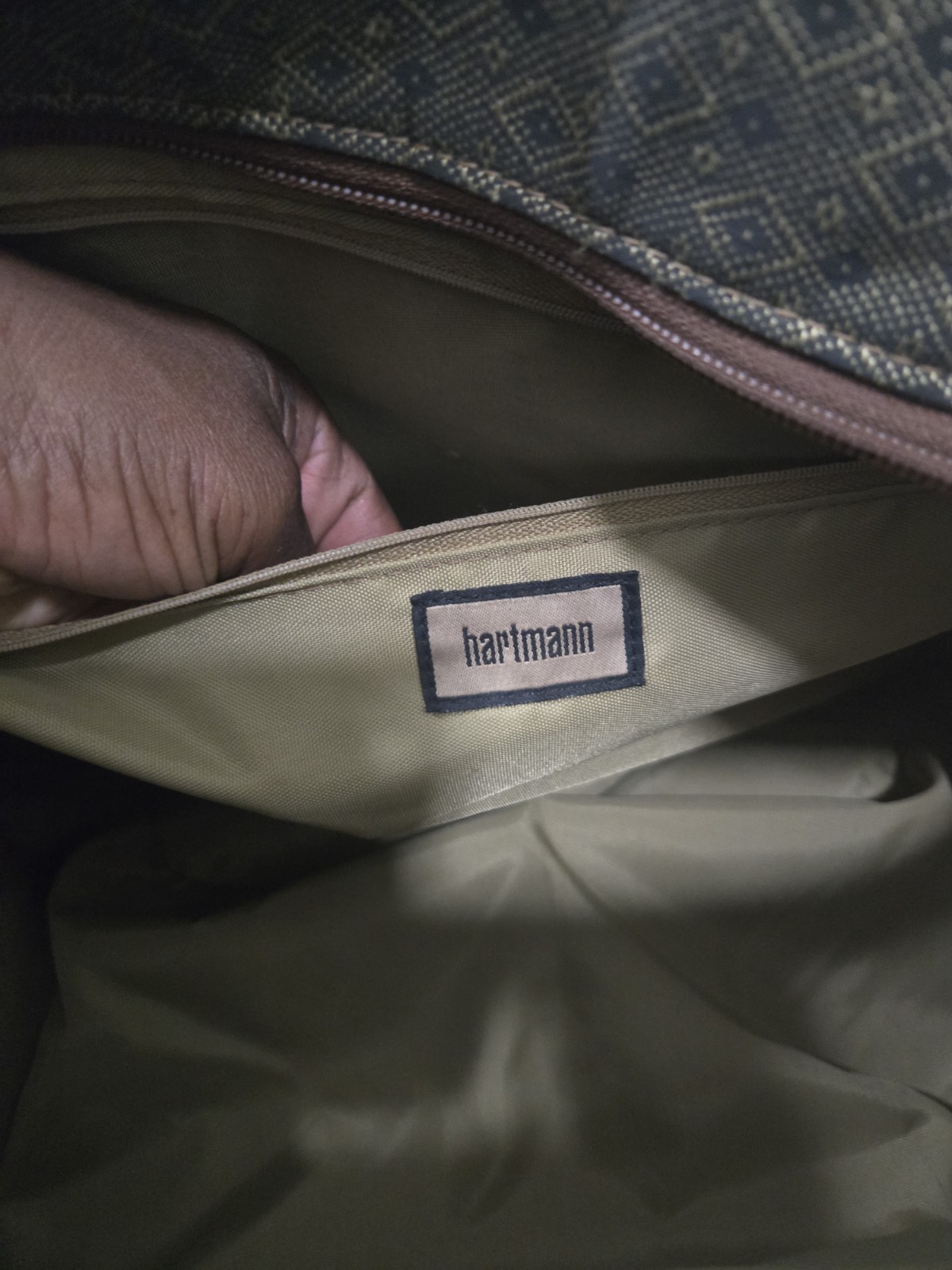 Hartmann Tote