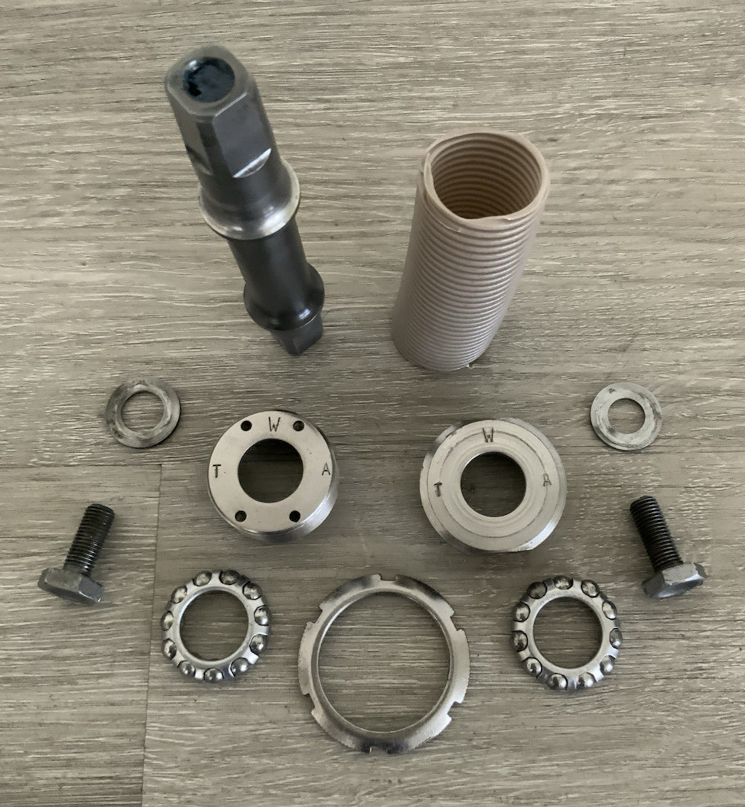 SPECIALITES TA BOTTOM BRACKET BRITISH THREADED 68-121 MM
