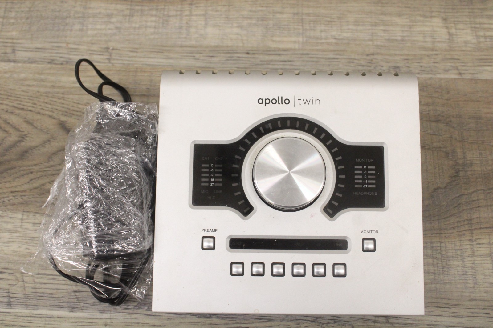 Universal Audio Apollo Twin UAD SOLO CORE Thunderbolt USB Audio Interface