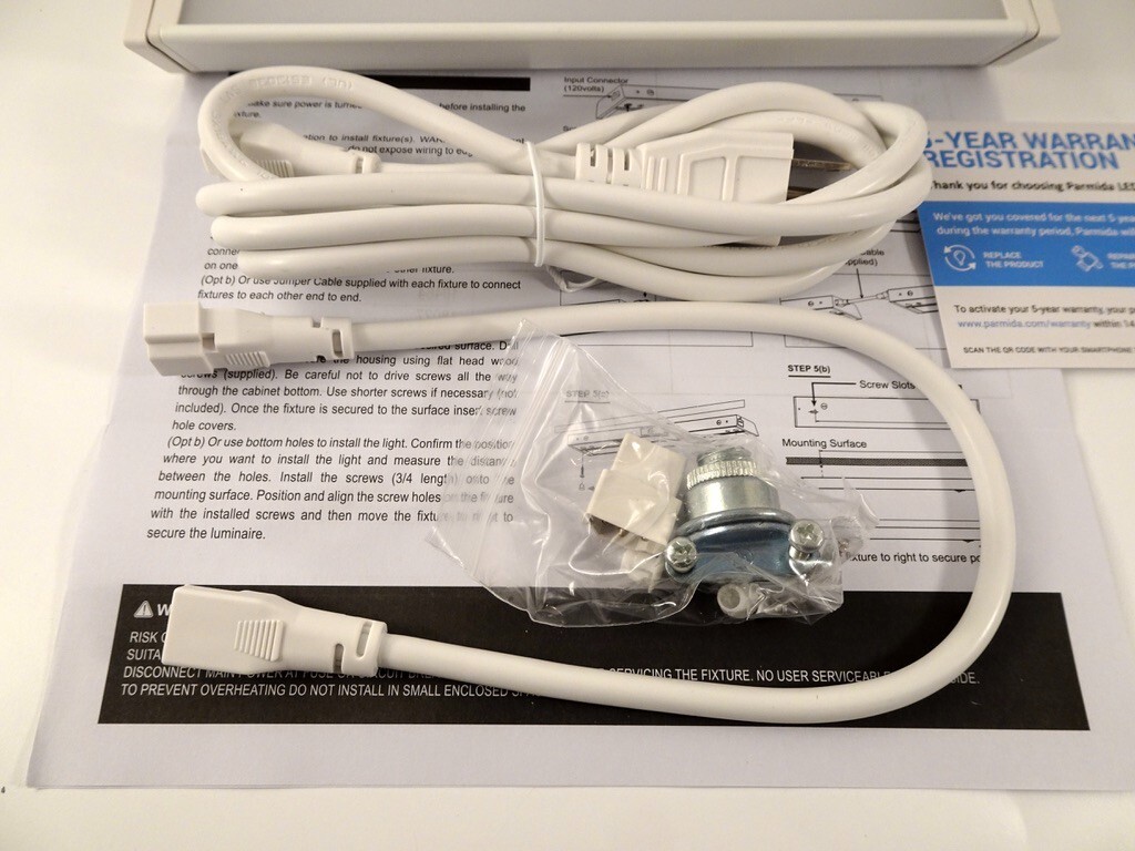 Parmida 8" Dimmable LED Under Cabinet Light With Adjustable Lens Angle, NEW