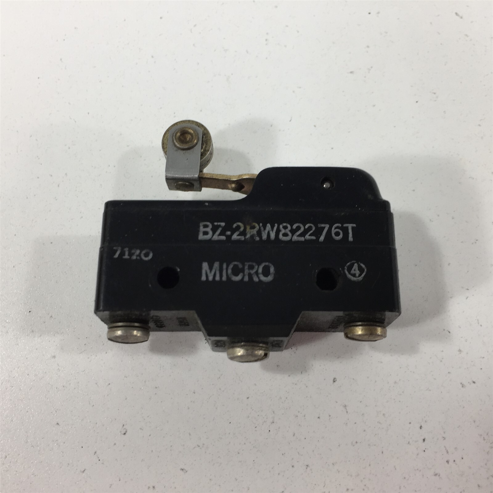 (2) Honeywell BZ-2RW82276T Microswitch - Lot of 2