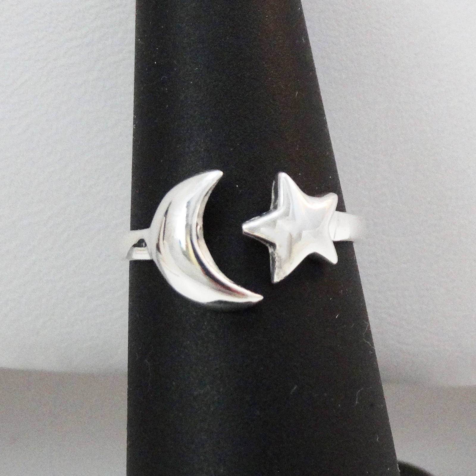 Crescent Moon and Star Ring - 925 Sterling Silver - Sizes 5-10 Sky Celestial NEW