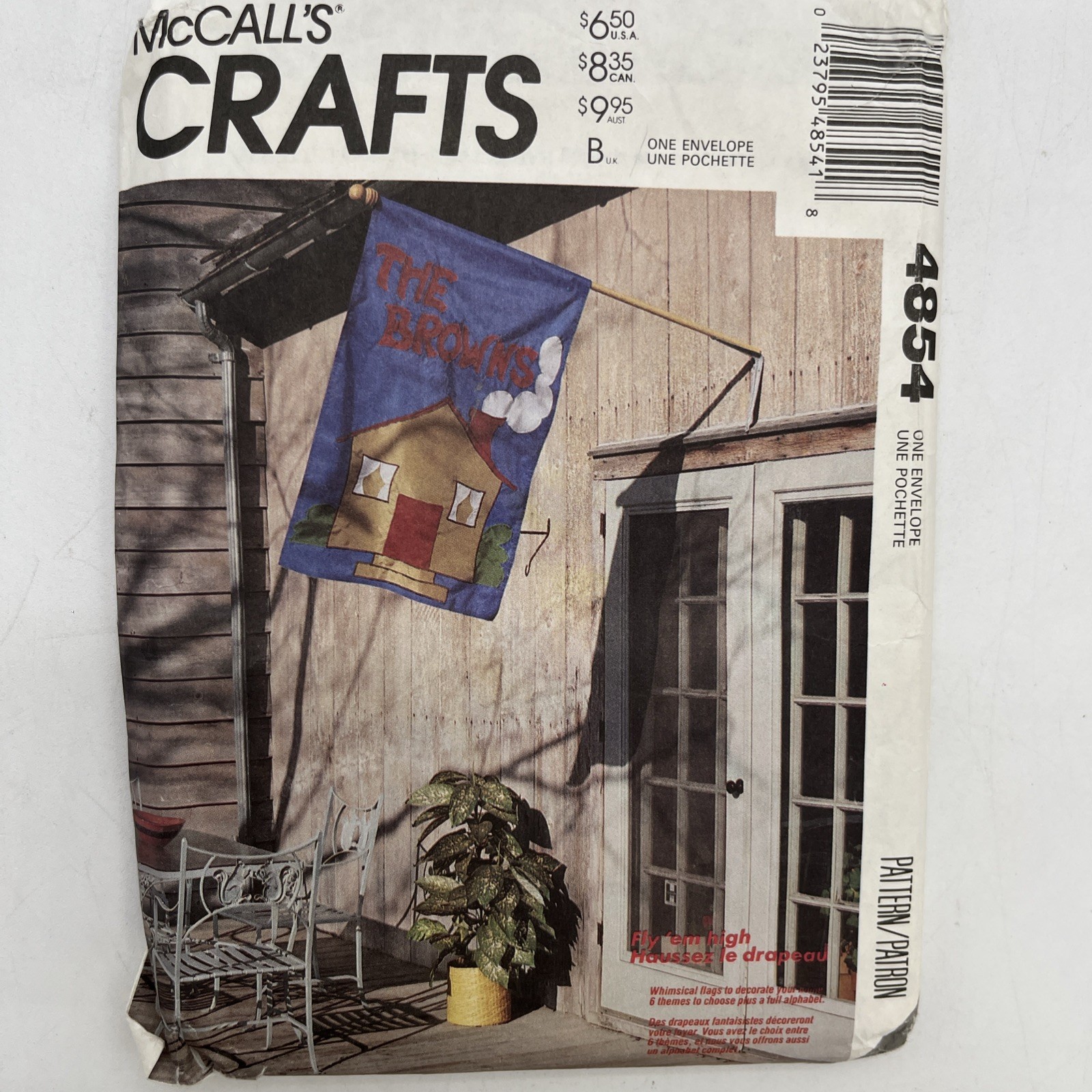McCall's 4854 6 Welcome/Holiday Appliquéd Flags 30” x 44” Uncut