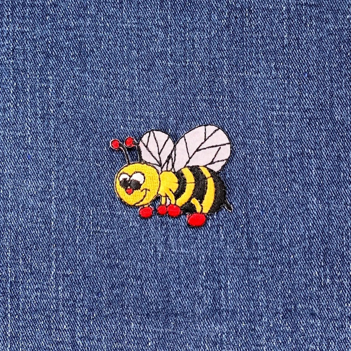 Boxing Bee Patch Applique - Embroidered Bumblebee Badge 1.75" (Iron On)