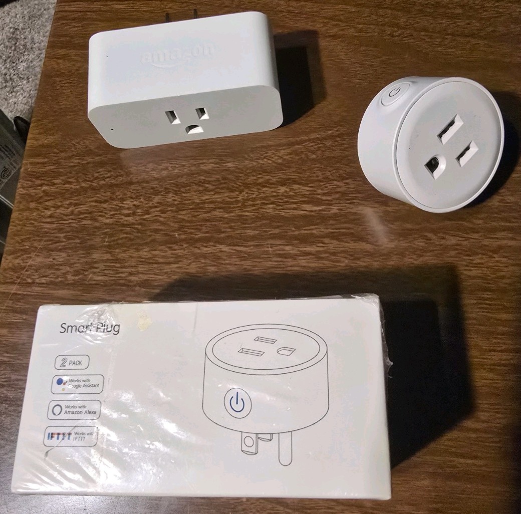 Amazon Smart Plug 3-Prong Single Socket Works W/ Alexa V2 White