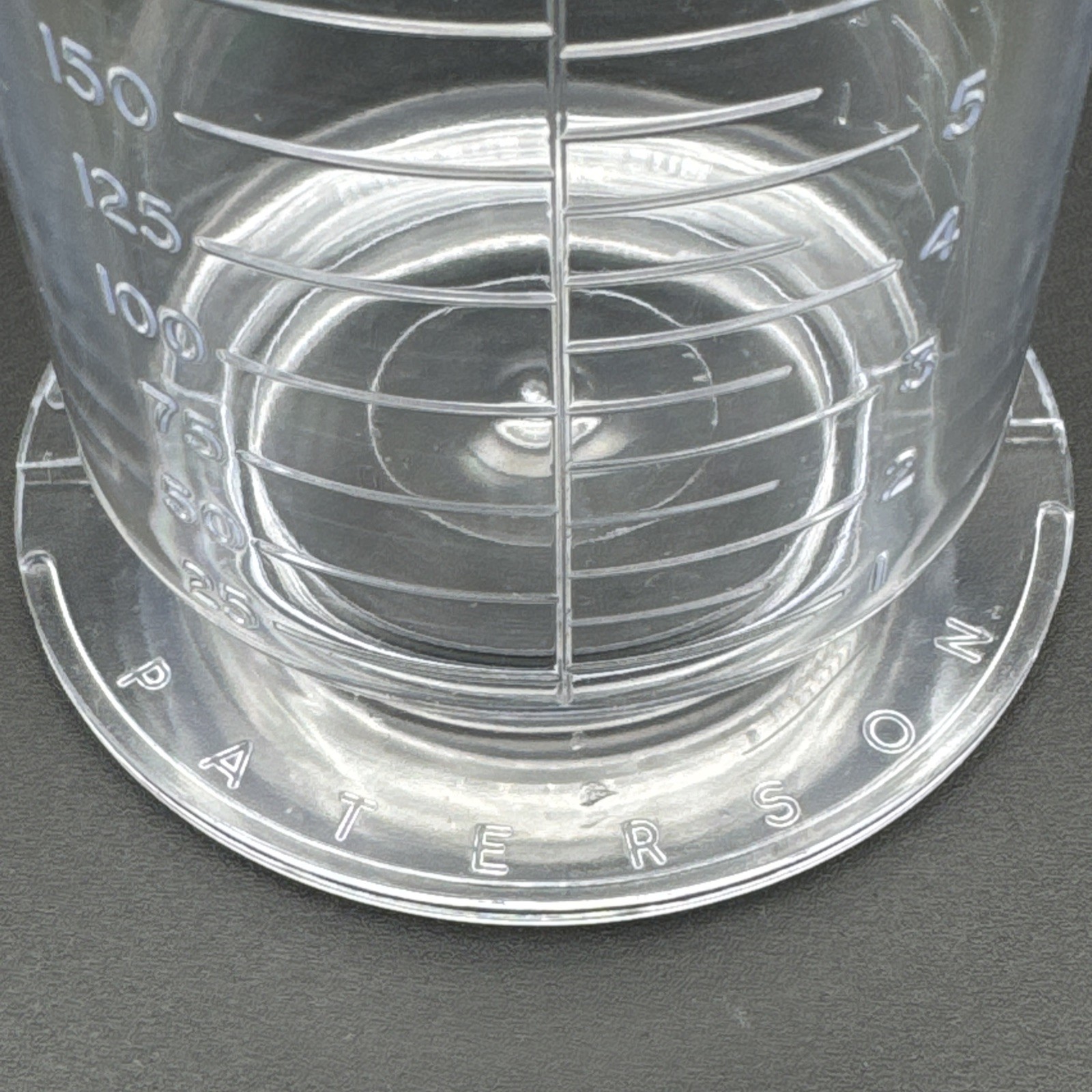 Paterson PTP304 600ml 22 Oz Measuring Cylinder Darkroom Developing