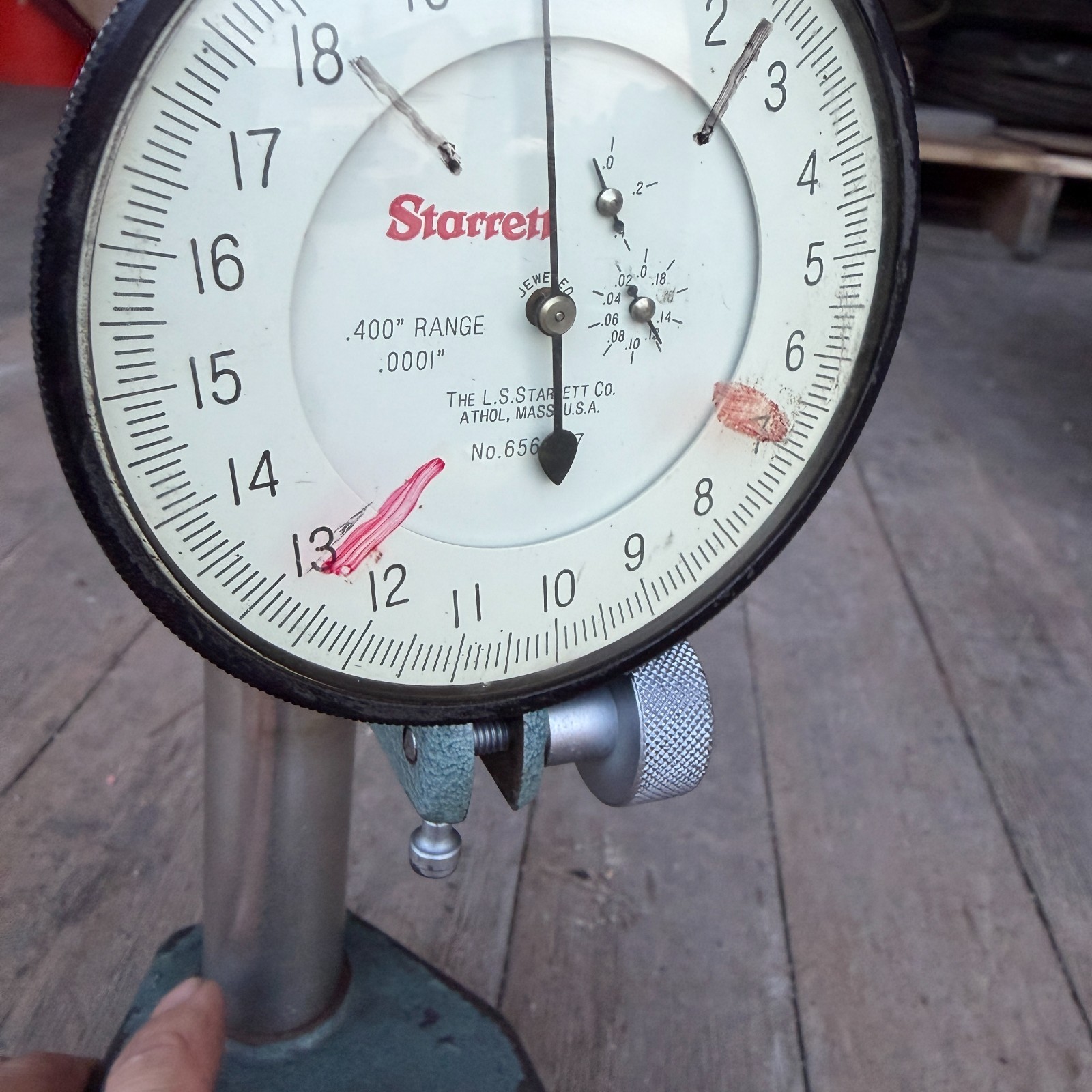STARRETT 656 Dial Comparator Cast Iron Base 656.617 Indicator Stand