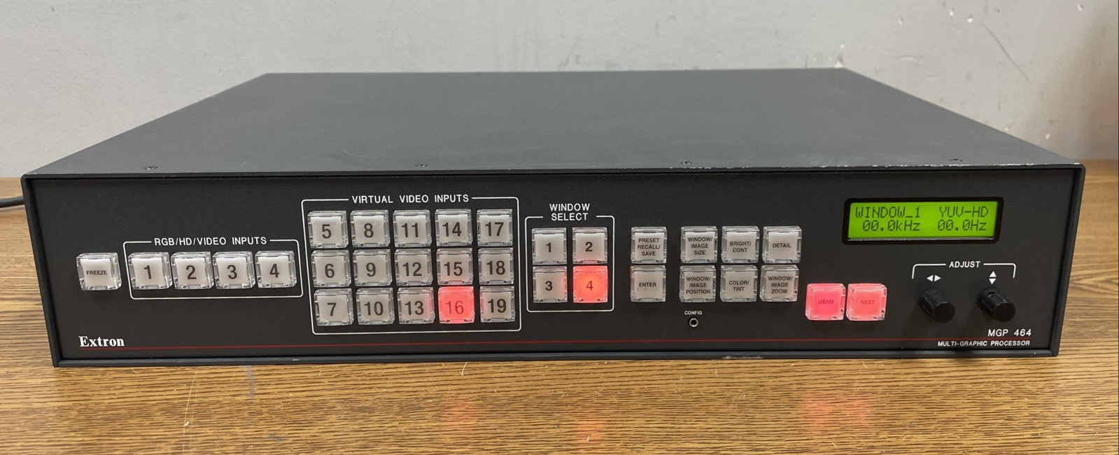 Extron MGP 464 Multi-Graphic Processor