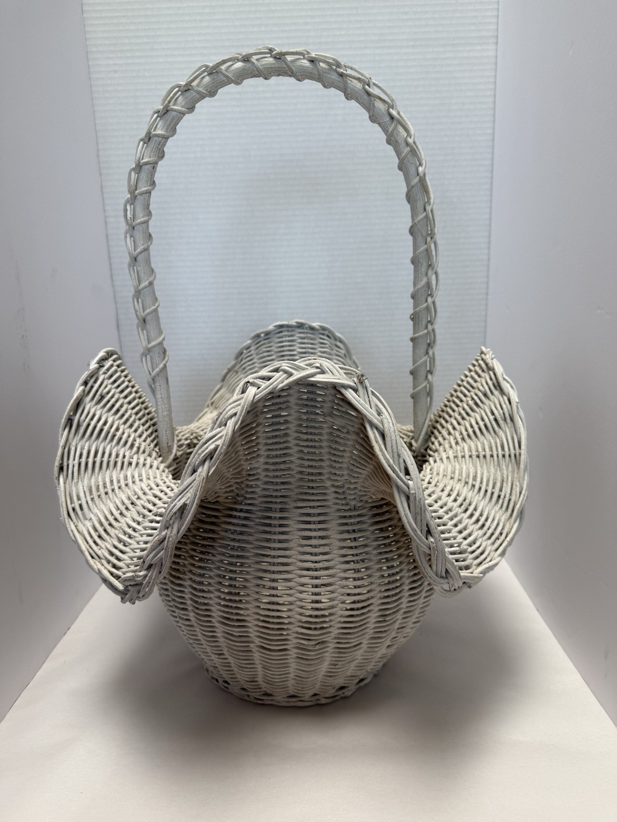 Vintage Trompe L'Oeil 19.5” x 15” White Ruffled Wicker Easter Basket with Handle