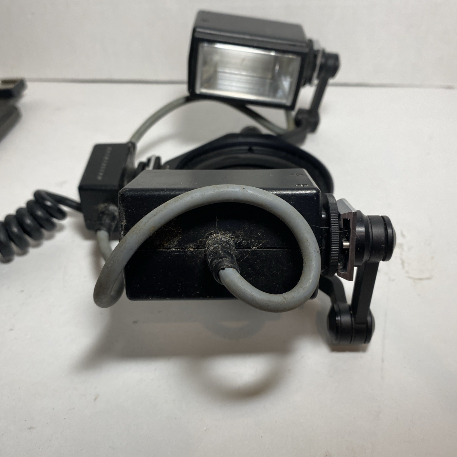 Hasselblad Macro Flash 2802 M/C with Manual - Untested As Is