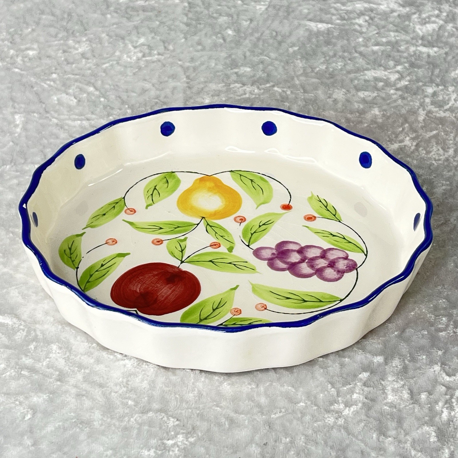 Weston 7" Hand Painted Scalloped Edge Quiche Dish