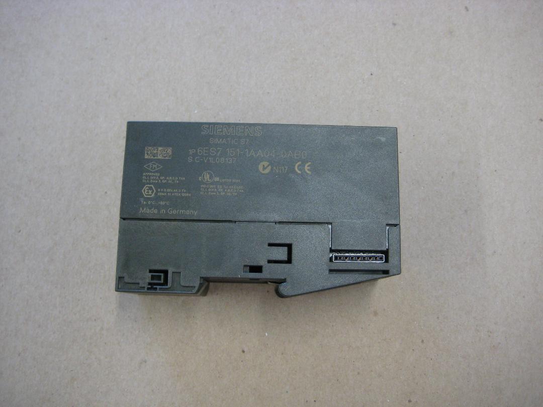 SIEMENS INTERFACE MODULE 6ES7 151-1AA04-0AB0