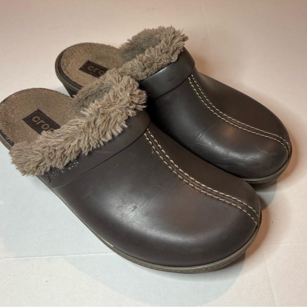 Womens Crocs Cobbler W10 Brown Rubber Clogs Slides Slip On Shoes Fur Lined