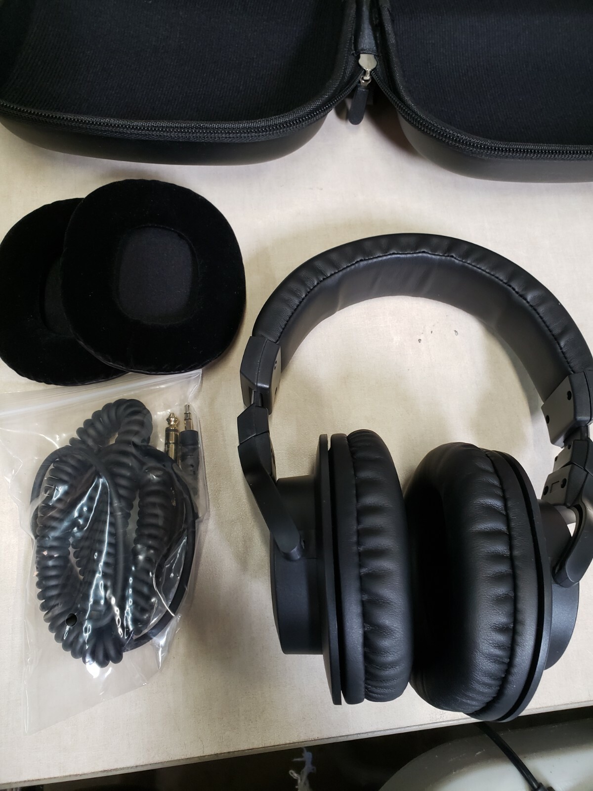 Rockville Pro-M50 Headphones NO BOX