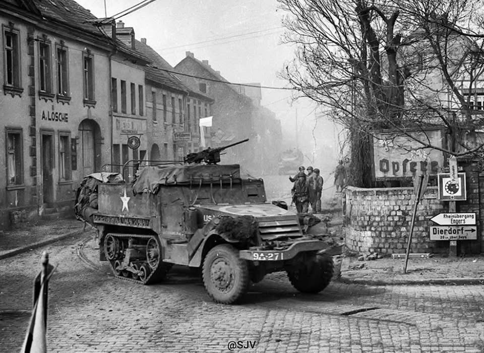 WW2 WWII Photo World War Two /  US M3 Halftrack 9th Armored Engers Germany 1945