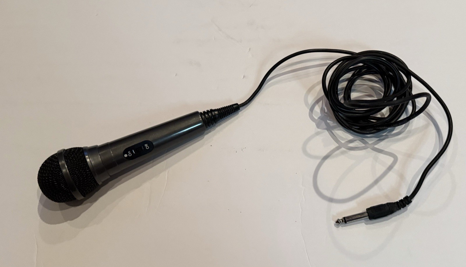 The Singing Machine SMM205 Dynamic Professional Microphone