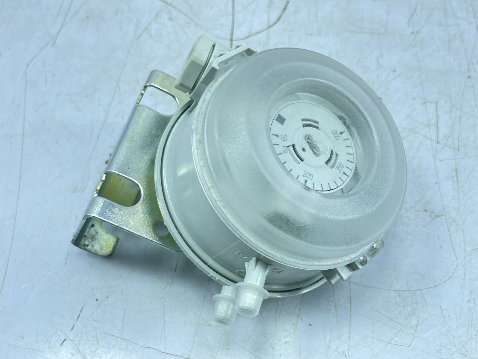 azbil PYY-604-911 604.99409 Yamataka Differential Pressure Switch Controller