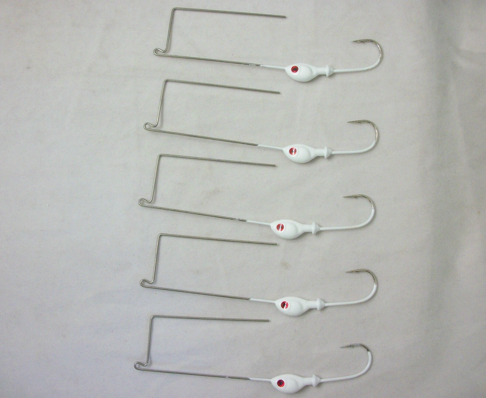 5 Buzz Bait Heads Color: WHITE  1/4 oz.  .045 wire size #3 form