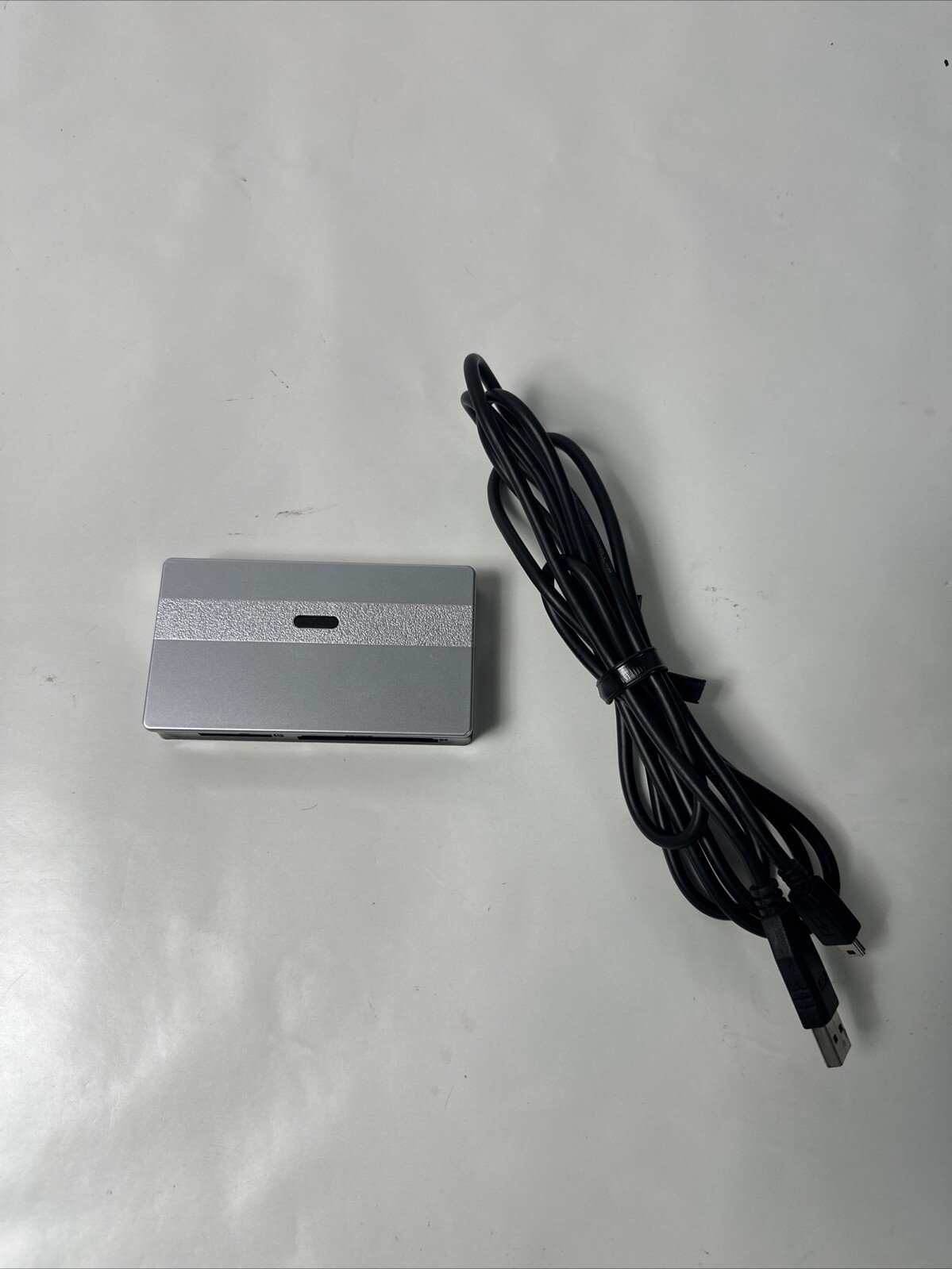 Belkin Hi-Speed USG 2.0 15-in-1 Media Reader & Writer NEW