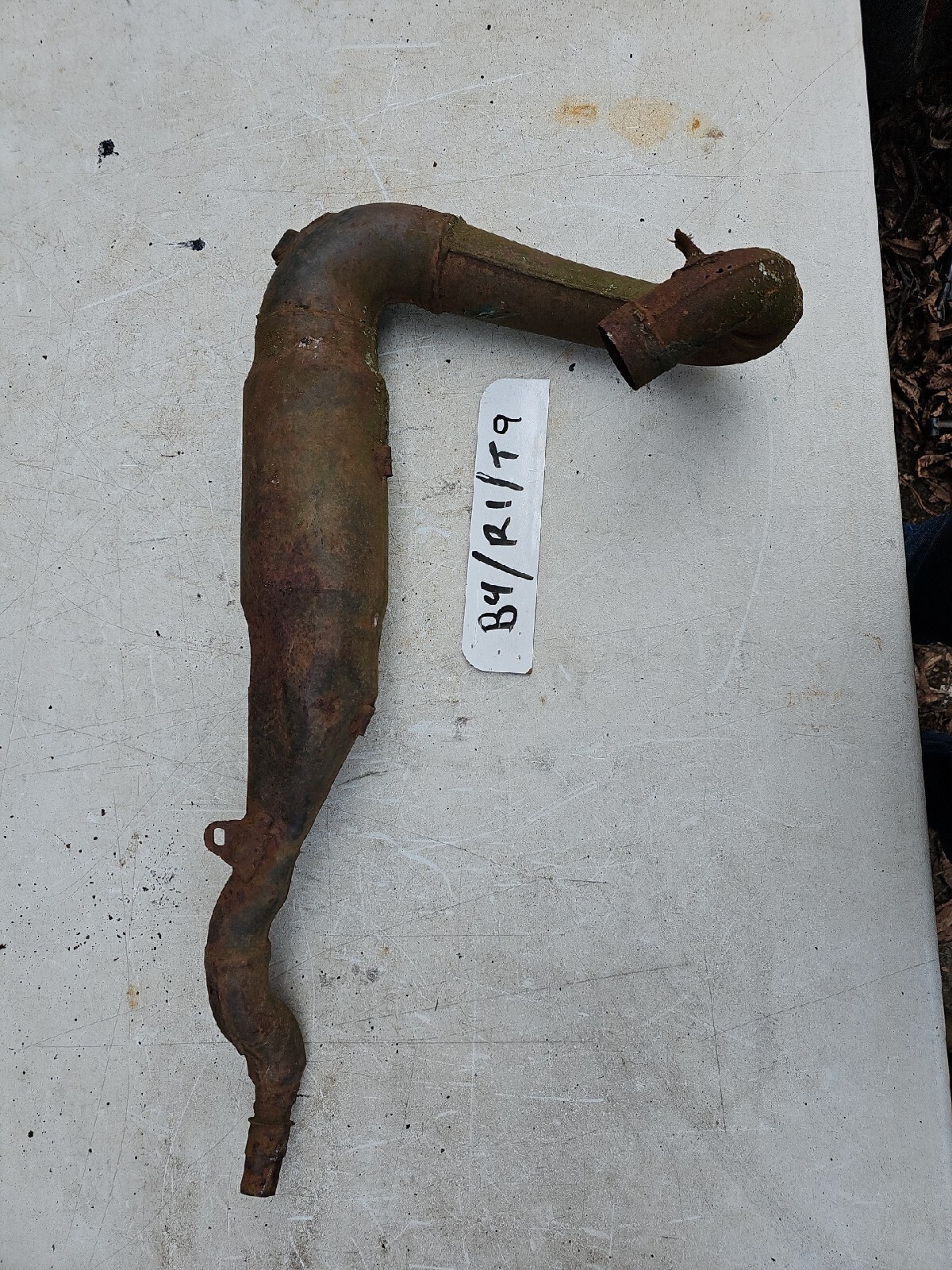 YAMAHA IT 175 EXHAUST EXPANSION CHAMBER PIPE