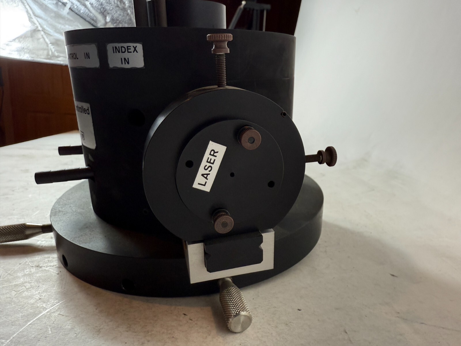 BROOKHAVEN INSTRUMENTS BI-200SM Goniometer, Temperature Controlled Cell Unit