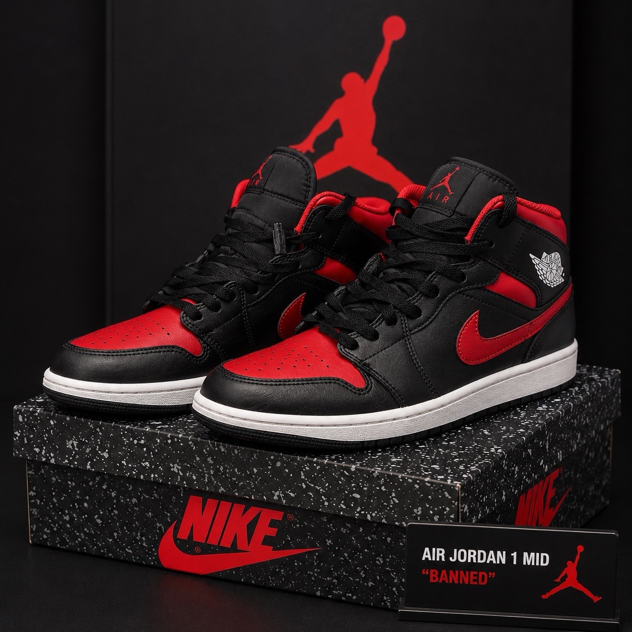 Nike Air Jordan 1 Mid Banned Bred 2020 Size 9 Men’s 554724-074 EXCELLENT