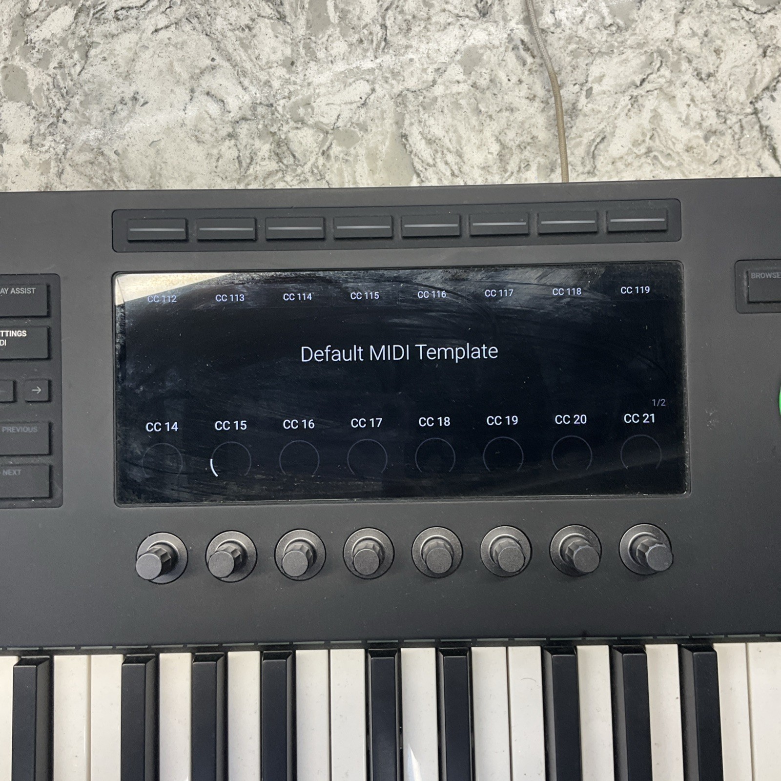 Native Instruments Komplete Kontrol S88 MK3 88-Key Keyboard Controller