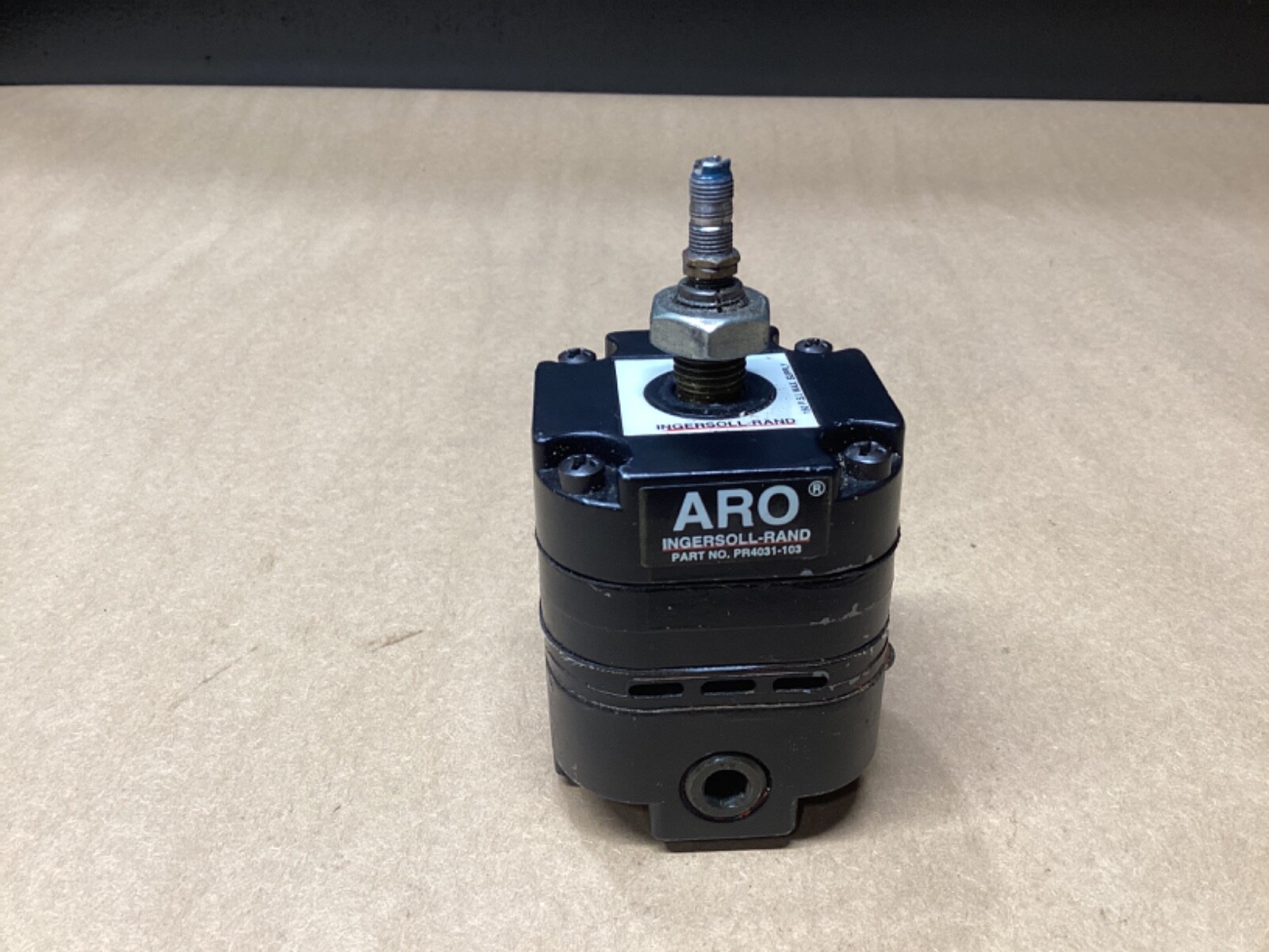 Ingersoll Rand ARO Precision Regulator PR4031-103